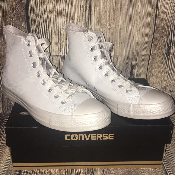 🔥Converse Chuck Taylor All Star HighTop Silver NWT - Picture 2 of 8